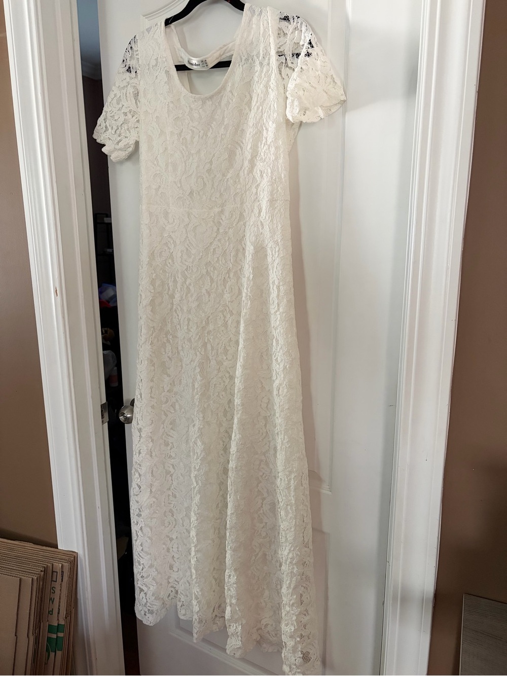 Women’s Ivory Lace A-Line Wedding Dress with Short Sleeves